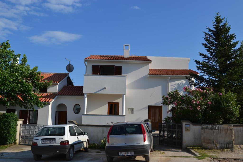 Apartments Cavae Romanae 메덜린 외부 사진