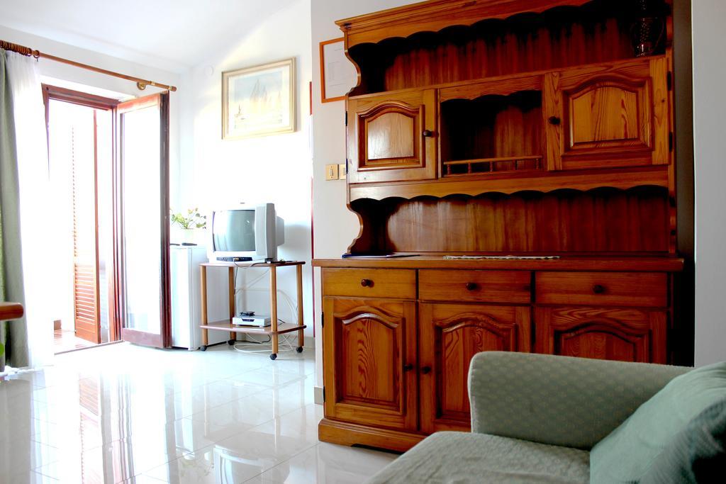 Apartments Cavae Romanae 메덜린 외부 사진