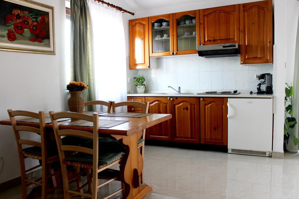 Apartments Cavae Romanae 메덜린 외부 사진